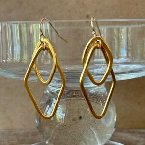 Shaya gold drop earrings